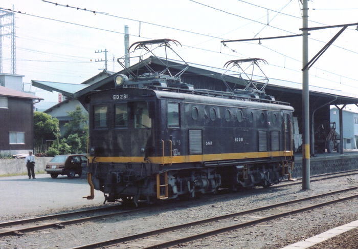 ED28-1-02.jpg